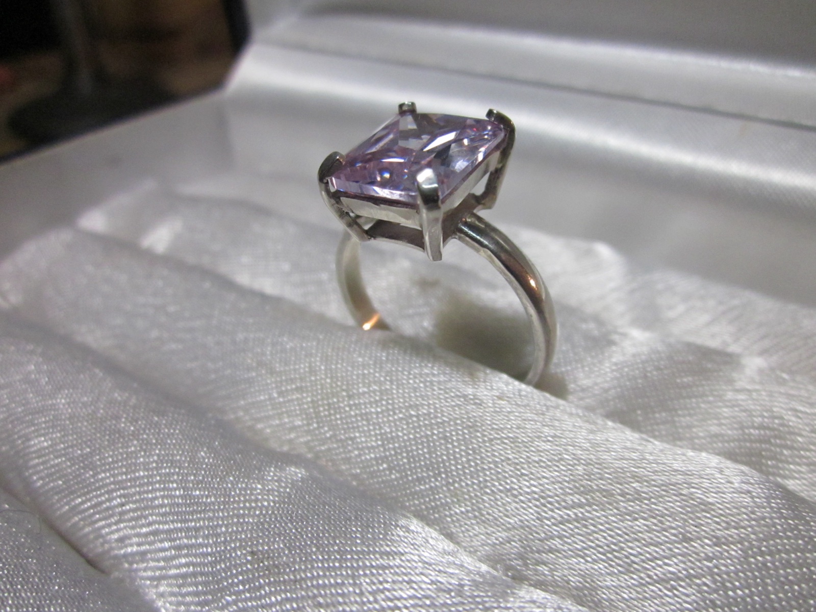 Pieza trabajada a mano en plata 950, oro 18K o gemas, trabajo anterior 17